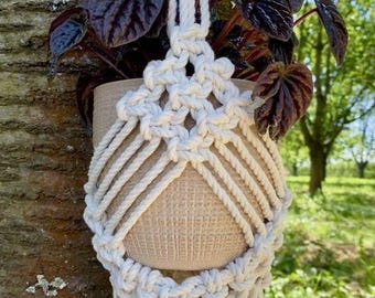Patrón PDF para colgador de plantas de macramé, tutorial para maceta colgante con nudo de corona, decoración de pared de macramé para principiantes