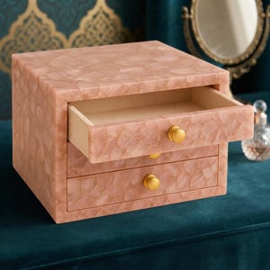 Handgefertigte Schmuckschatulle aus rosa Onyx: Messingknöpfe, Kosmetik-Organizer
