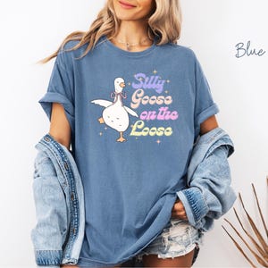 Silly Goose On The Loose Comfort Colors Shirt, Cute Pastel Silly Goose Tee, Oversized Goose Shirt, Funny Goose T-Shirt