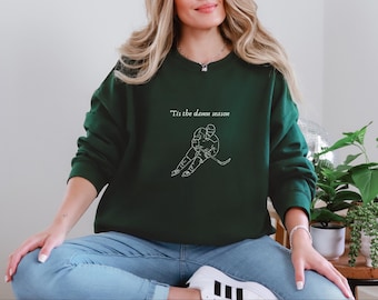 Tis the damn hockey season Sweatshirt – Embroidery Crewneck