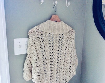 Lilium Lace Shrug Strickmuster: Oversized Fit (PDF Sofort-Download) einfache Montage