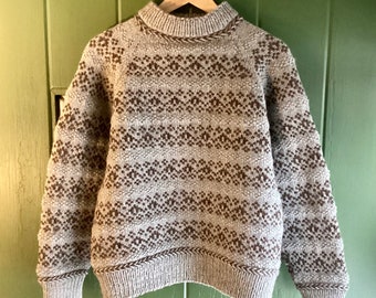 Homestead Pullover Knitting Pattern, Instant PDF Download, raglan, top-down, seamless, colorwork, textured, Latvian braid