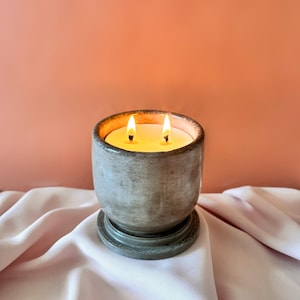 Handmade Vegan Aromatherapy Candle in Large Refillable Concrete Jar