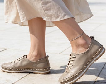 Beige leren veterschoenen voor dames, handgemaakte zachte wandelschoenen