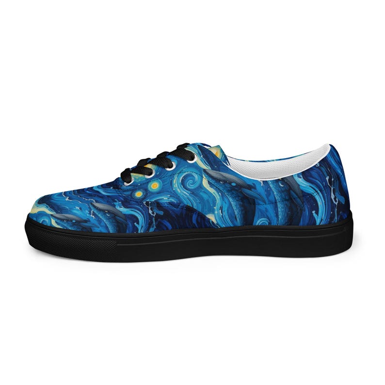 Men’s lace-up canvas shoes