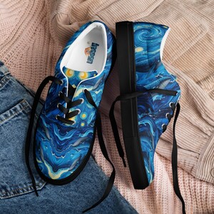Men’s lace-up canvas shoes
