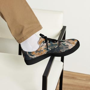 Men’s lace-up canvas shoes