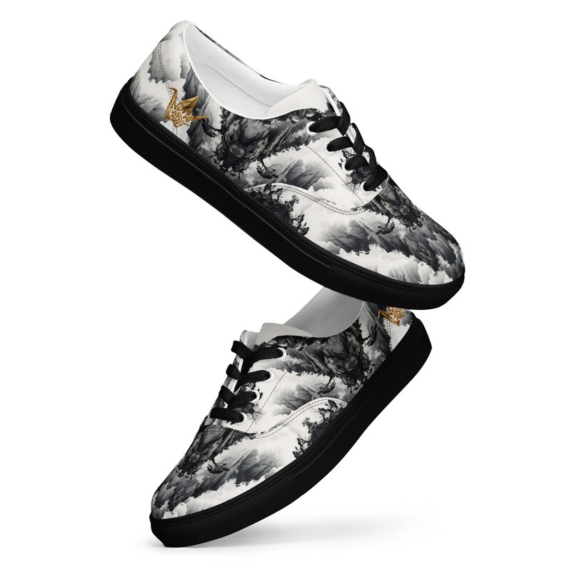 Men’s lace-up canvas shoes
