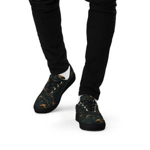 Men’s lace-up canvas shoes
