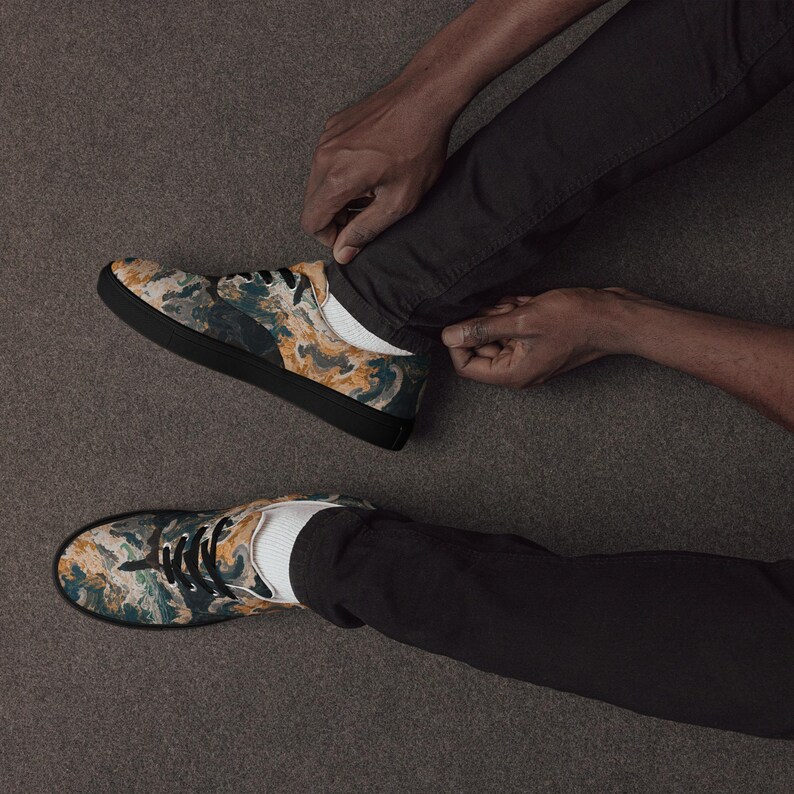 Men’s lace-up canvas shoes