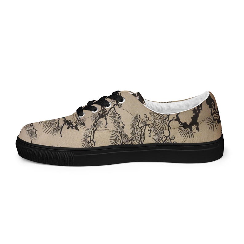 Men’s lace-up canvas shoes
