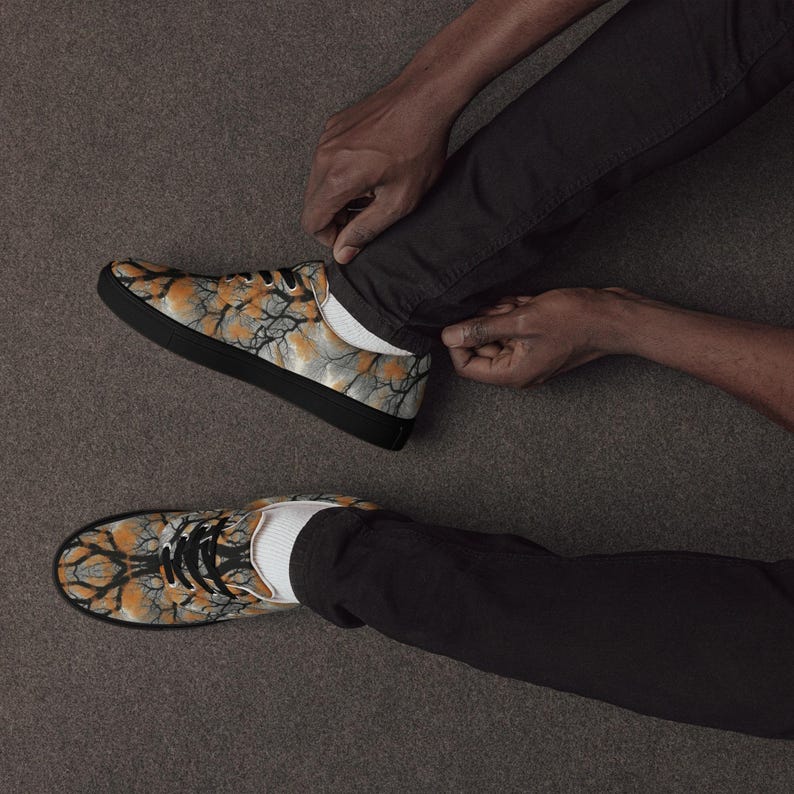 Men’s lace-up canvas shoes