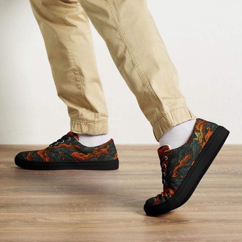 Men’s lace-up canvas shoes