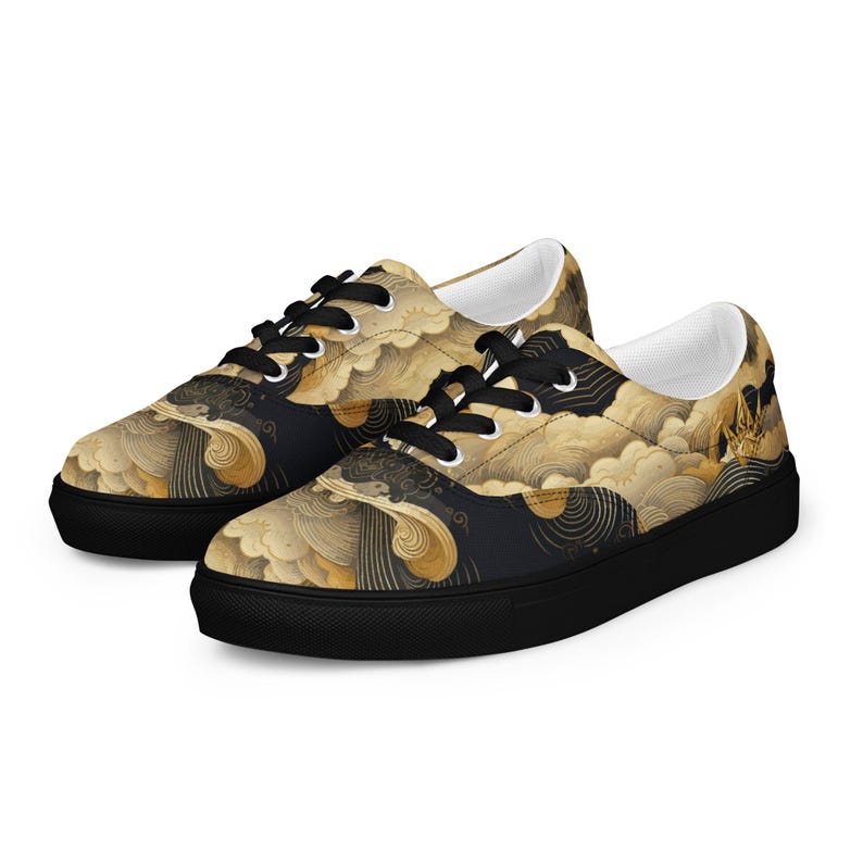 Men’s lace-up canvas shoes