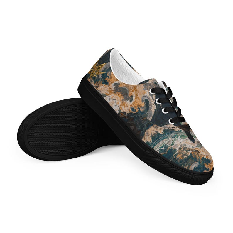 Men’s lace-up canvas shoes