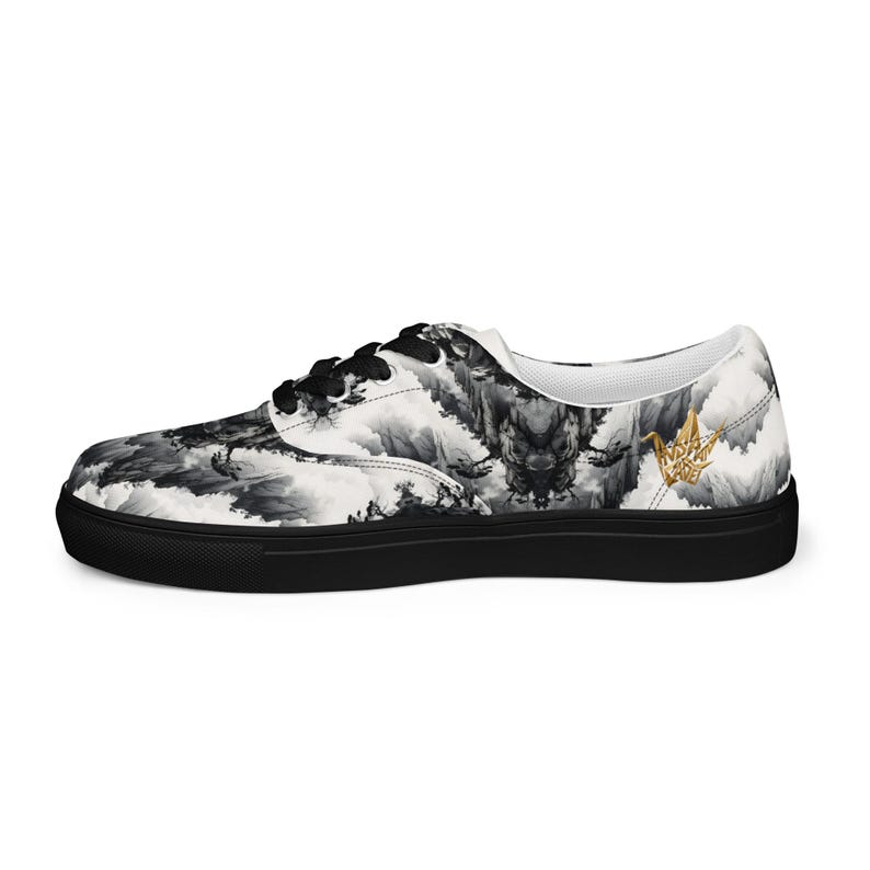 Men’s lace-up canvas shoes