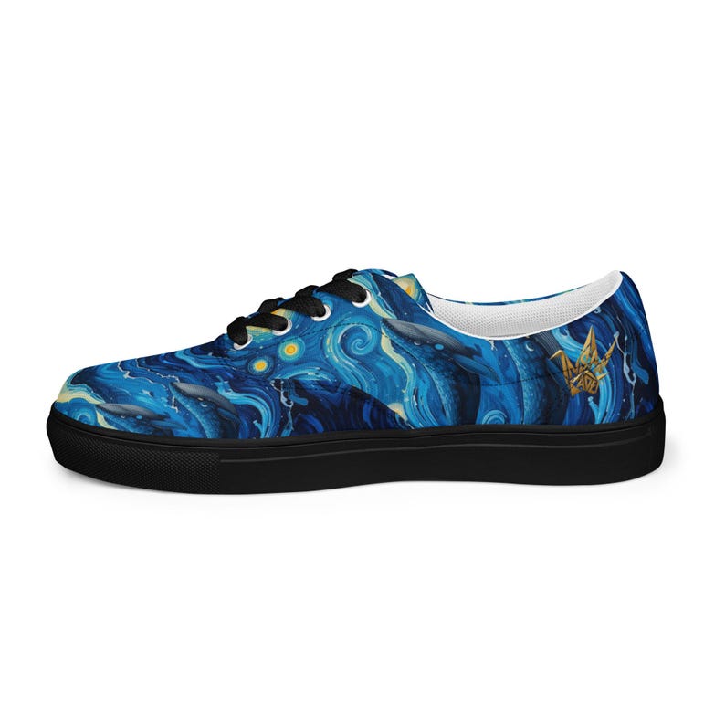 Men’s lace-up canvas shoes