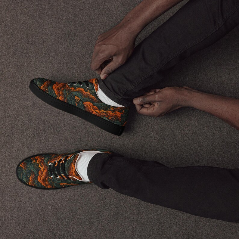 Men’s lace-up canvas shoes