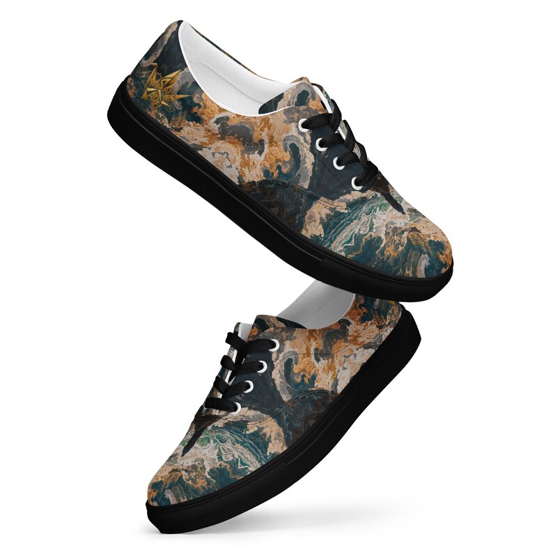 Men’s lace-up canvas shoes