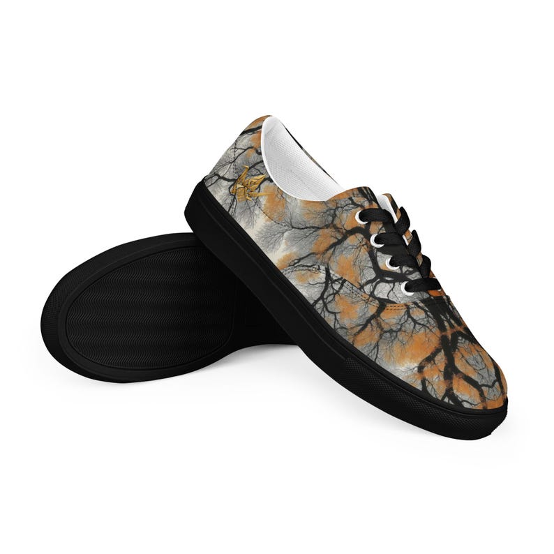Men’s lace-up canvas shoes