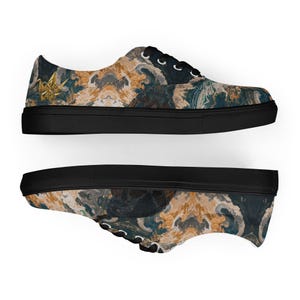 Men’s lace-up canvas shoes