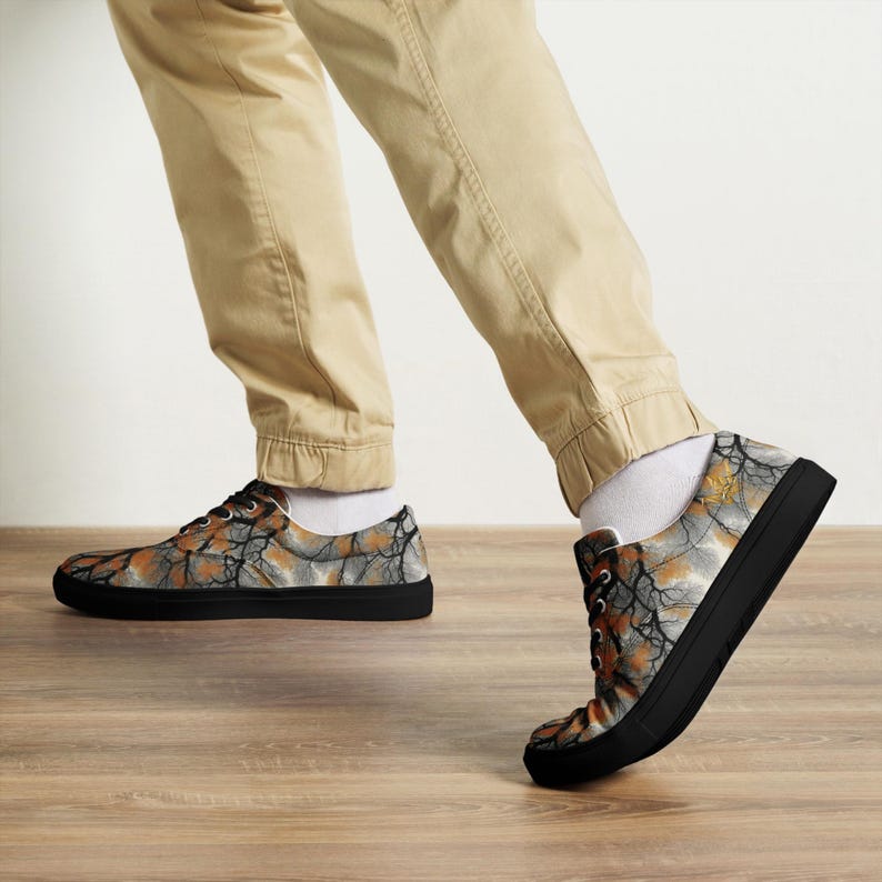 Men’s lace-up canvas shoes