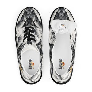 Men’s lace-up canvas shoes