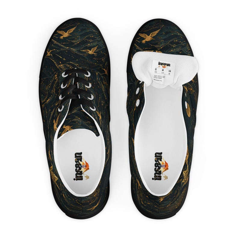 Men’s lace-up canvas shoes