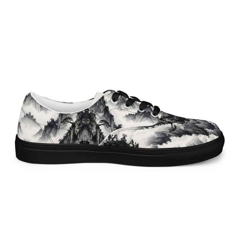 Men’s lace-up canvas shoes