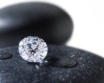 Add diamonds to your custom order. Please don't buy separately.