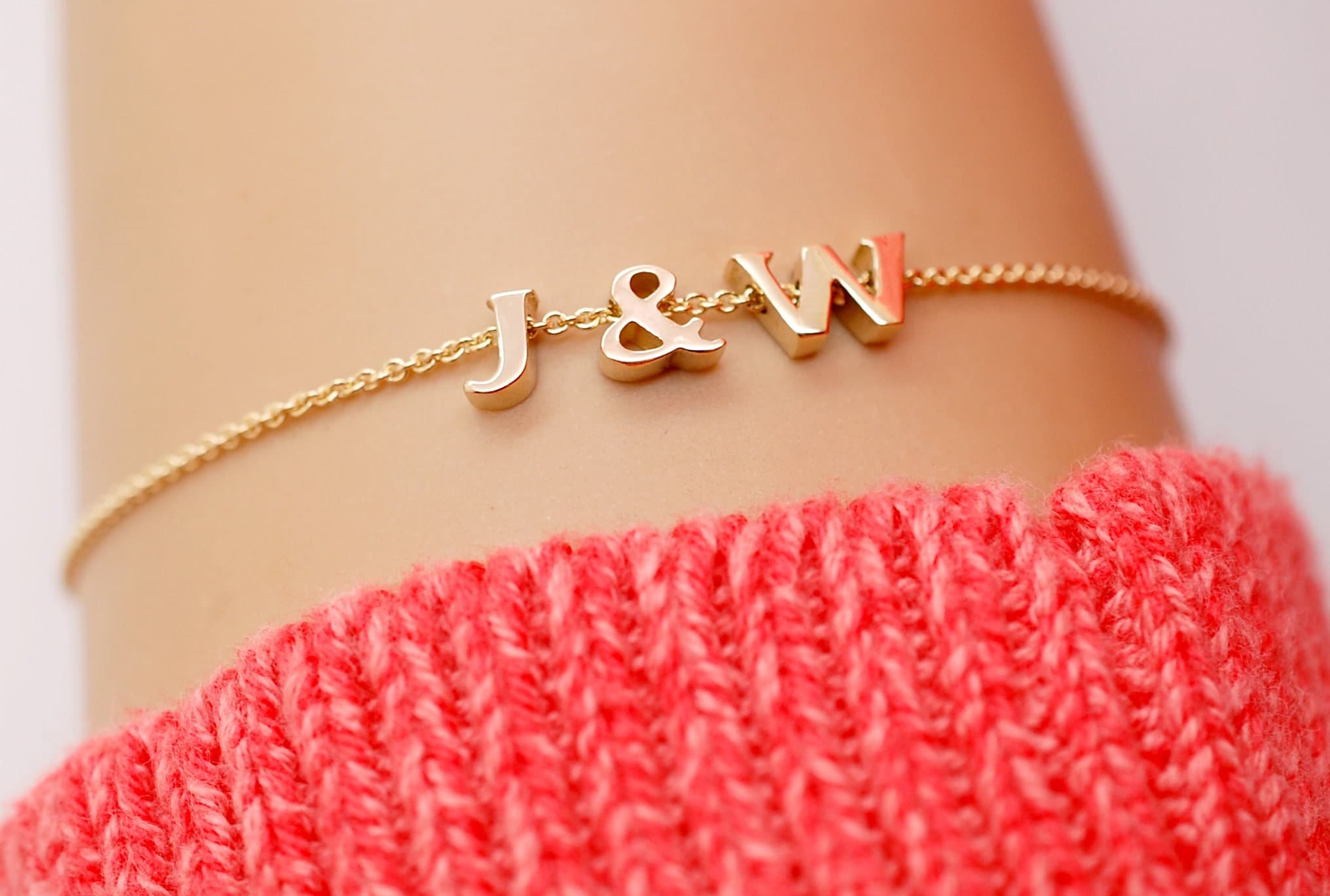 Gold bracelet hotsell with letter charms