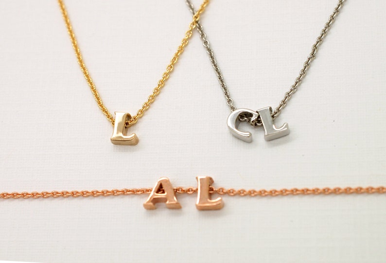 Vintage Gold Plated Letter 'L' Initial Pendant Necklace - 15.5 Inch Curb Chain - T400