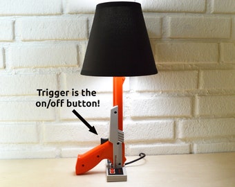 Deluxe Zapper Gun Desk Lamp with Lamp Shade - Nintendo Zapper Orange with custom lampshade