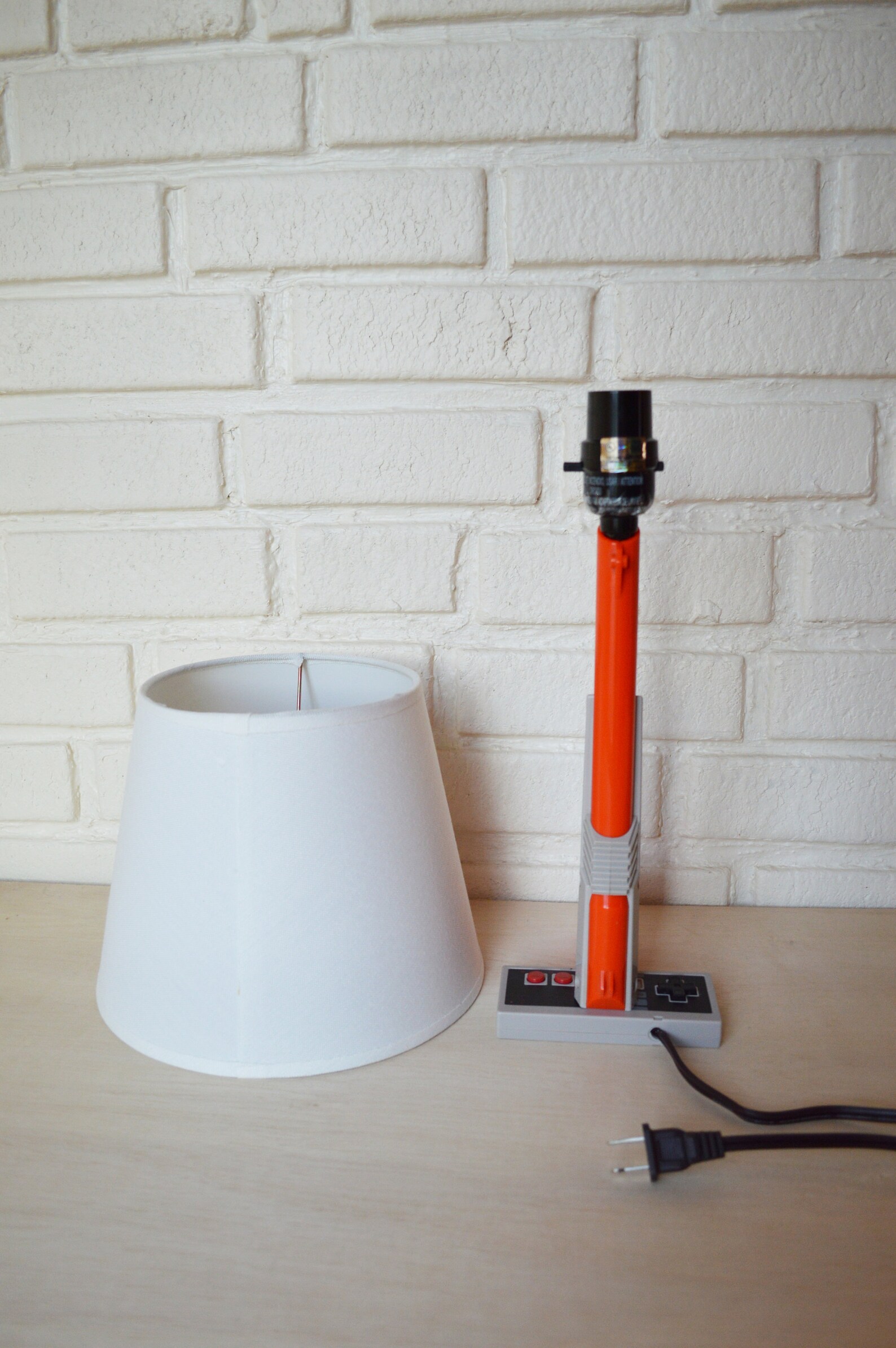 Deluxe Zapper Gun Desk Lamp With Lamp Shade Nintendo Zapper Etsy