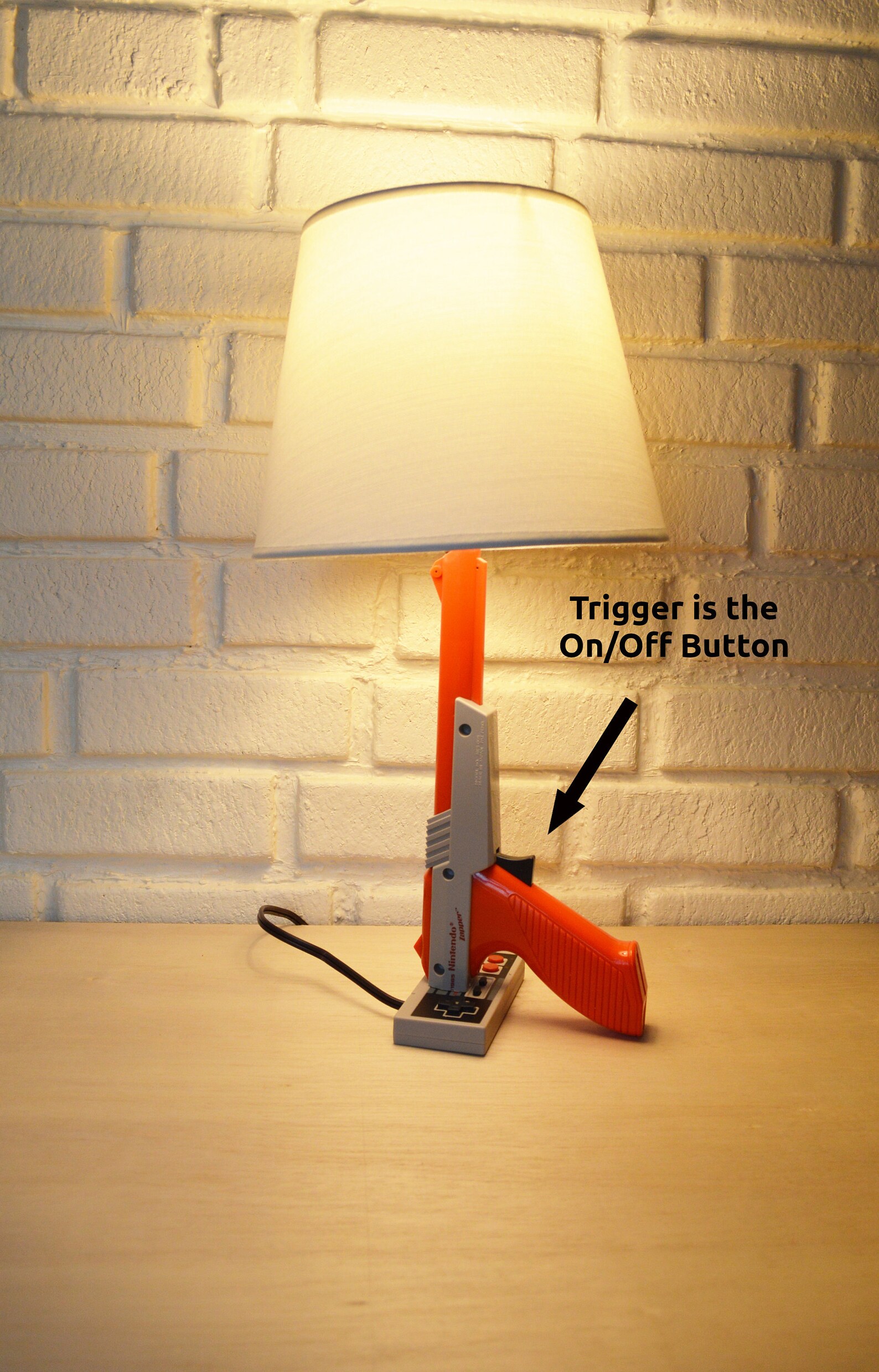 Deluxe Zapper Gun Desk Lamp With Lamp Shade Nintendo Zapper Etsy
