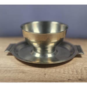 International Decorator Stainless Steel Gravy Bowl With Attached Plate Elegant Handle Details