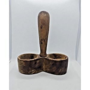 Vintage Wooden Salt and Pepper Shaker Holder With Double Compartments and Handle