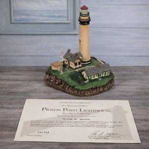ダンバリーミント Fisherman's Cove ミニチュア灯台と漁村のセット Danbury Lighthouse - Etsy