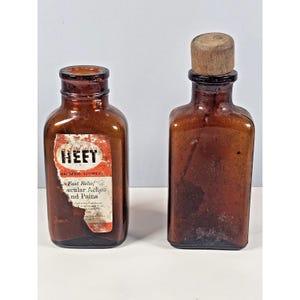 Vintage Heet Amber Glass Medicine Bottle & Matching Lid-Free Shipping-Collectible Decor