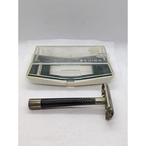 Vintage Schick Double Edge Safety Razor In Original Case - 1965