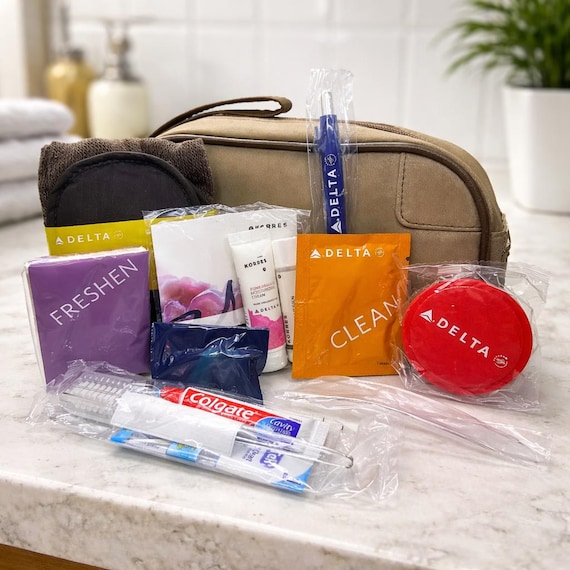 Vintage Delta Airlines Amenity Kit Travel Toiletry Bag