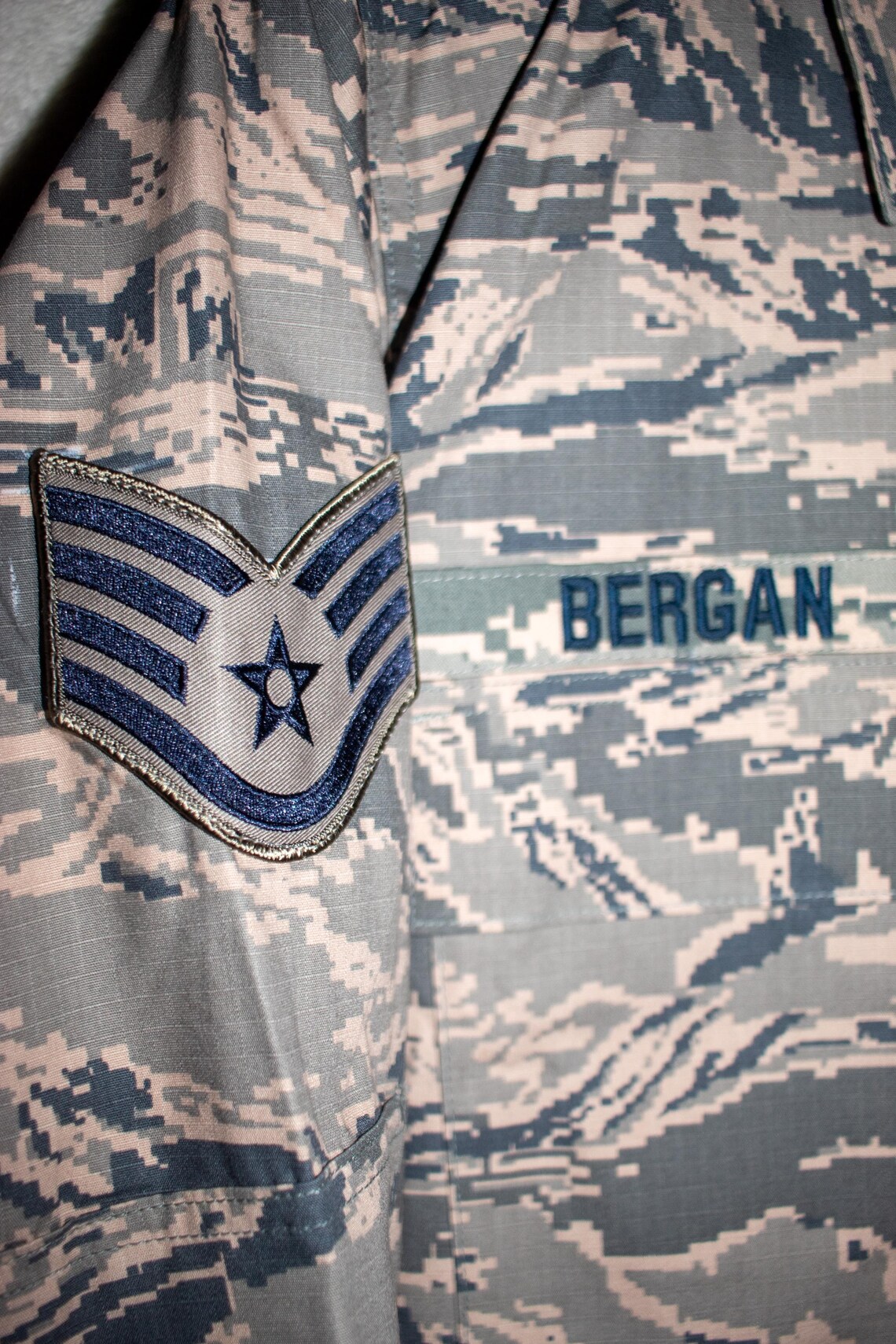 Authentic U.S. Air Force Airman Battle Shirt – Issued Camouflage Size ...