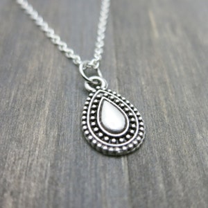 Simple Teardrop Necklace for Women Antique Silver Minimalist Jewelry Dainty Gift For Her Layering Necklace Silver Teardrop Pendant