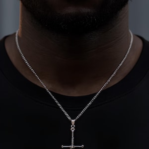 Narsl Broken Sword Necklace – Vintage Sword Pendant Jewelry for Men Women, Movie-Inspired Cosplay Gift, Punk Accessory for Fans & Collectors