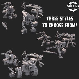 Könnte beinhalten: Eine Sammlung grauer Miniatur-Kriegsmaschinen in verschiedenen Ausführungen. Das Bild zeigt mehrere Modelle, darunter Rad-, Zwei- und Dreibein-Designs, jeweils mit Kanonen und anderen Waffen. Text: "THREE STYLES TO CHOOSE FROM!"