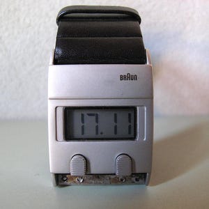 BRAUN デジタル腕時計 BN0076 未使用 箱付き ブラウン DW30 Braun DW 30 Silver By Dieter Rams BN0076SLBKG、デジタル メンズ