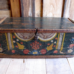 1800s travel trunk - Etsy 日本 1800s travel trunk - Etsy 日本