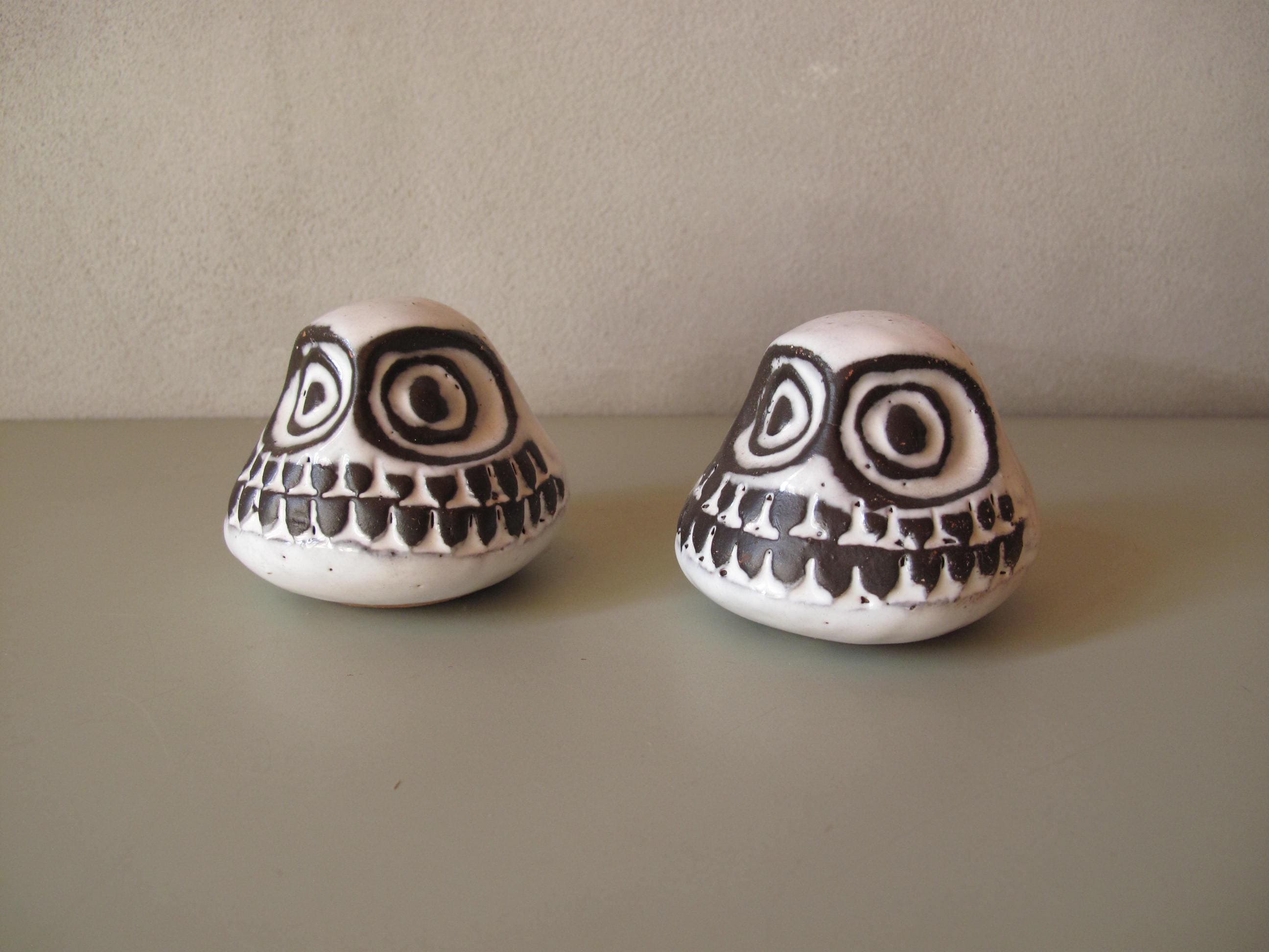 Vintage 70s Ceramic Owl Paperweight Pair - Handcrafted Boho Decor