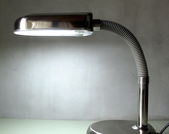 Lampada da scrivania industriale/da fabbrica vintage anni '80 in acciaio inox.