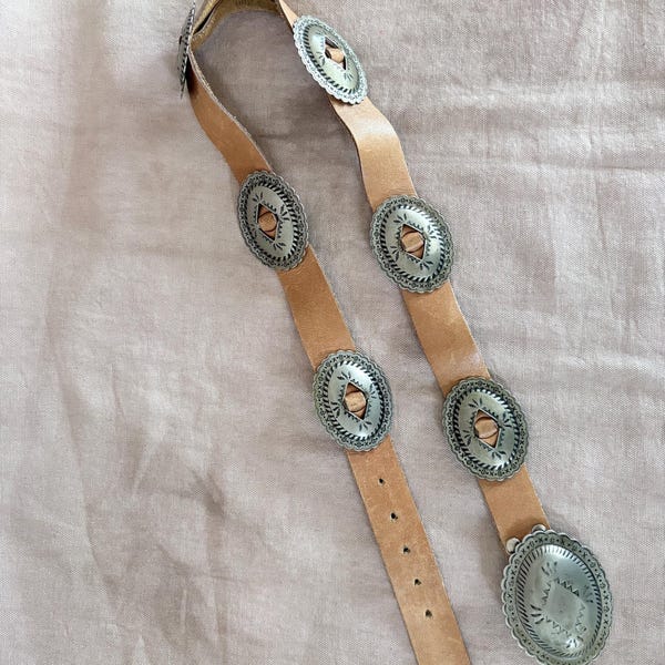Vintage ConchoBelt Brown Leather Strap Western Southwest Cowboy